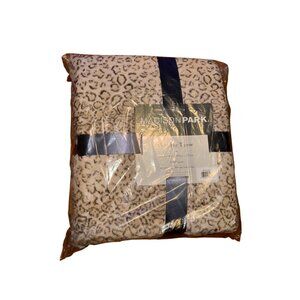 Madison Park Faux Leopard Throw Blanket 60" X 70" 100% Polyester Soft Plush Whit